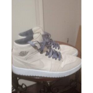 Nike Women’s Size 9.5 Air Jordan 1 Mid Sanddrift Athletic Basketball Shoes Retro